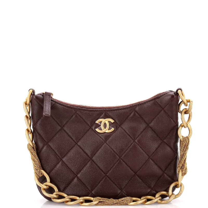 Vintage-inspired handbagsCC Mixed Chain Link Zip Hobo Quilted Lambskin