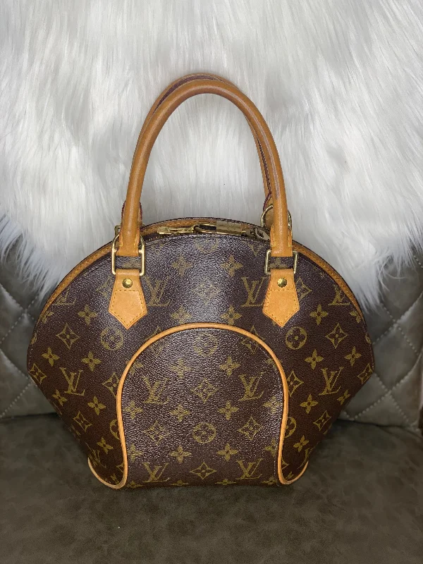 Louis Vuitton tote bags with a spacious interior and multiple pocketsLouis Vuitton Monogram Ellipse