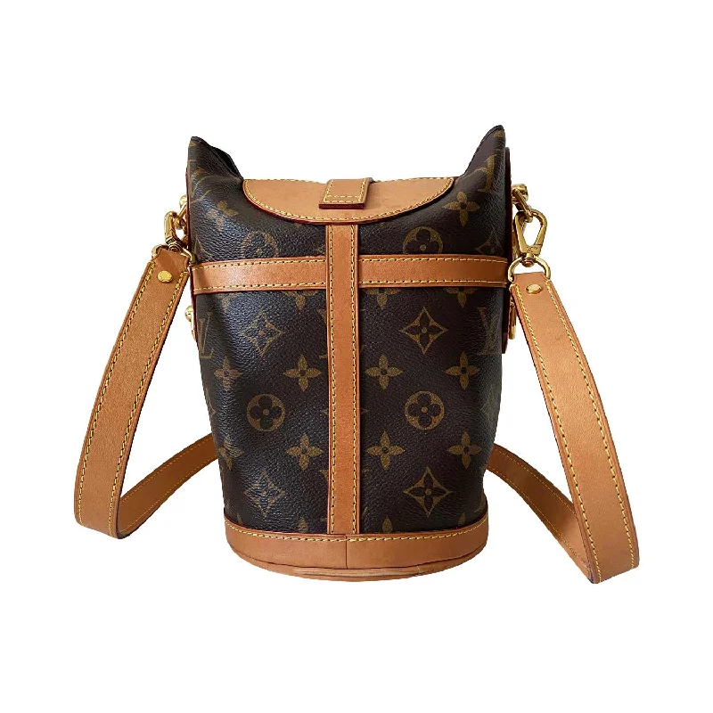 Louis Vuitton Alma bags with a detachable shoulder strap for versatilityLouis Vuitton Monogram Duffle Bag