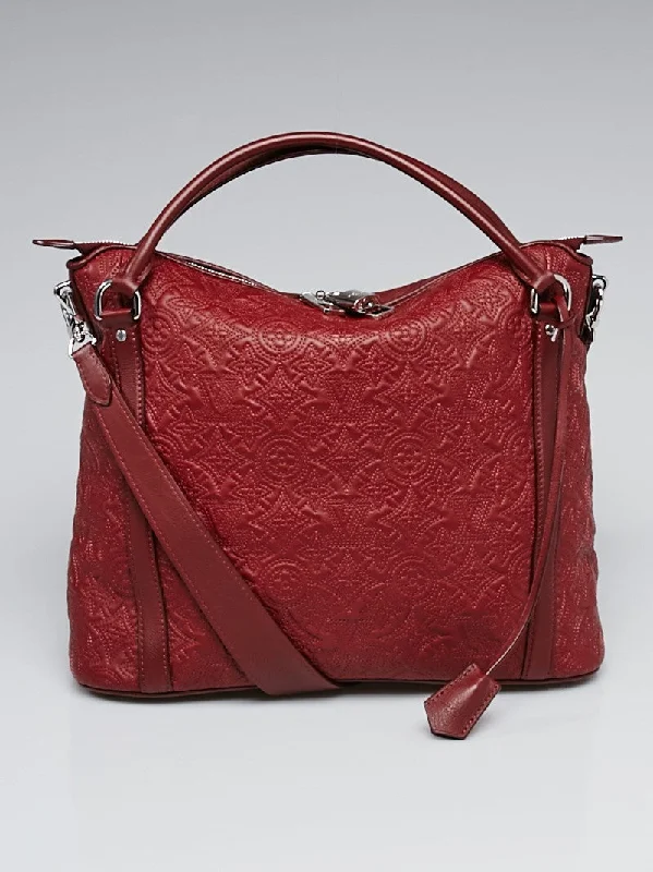 Ladies Louis Vuitton Capucines bags with a detachable shoulder strapLouis Vuitton Antheia Ixia Handbag Python Pm