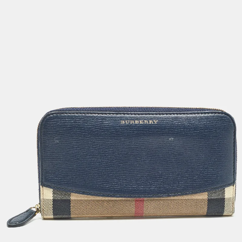 Lightweight duffle bags for gymNavy Blue/Beige House Check Canvas and Leather Zip Continental Wallet