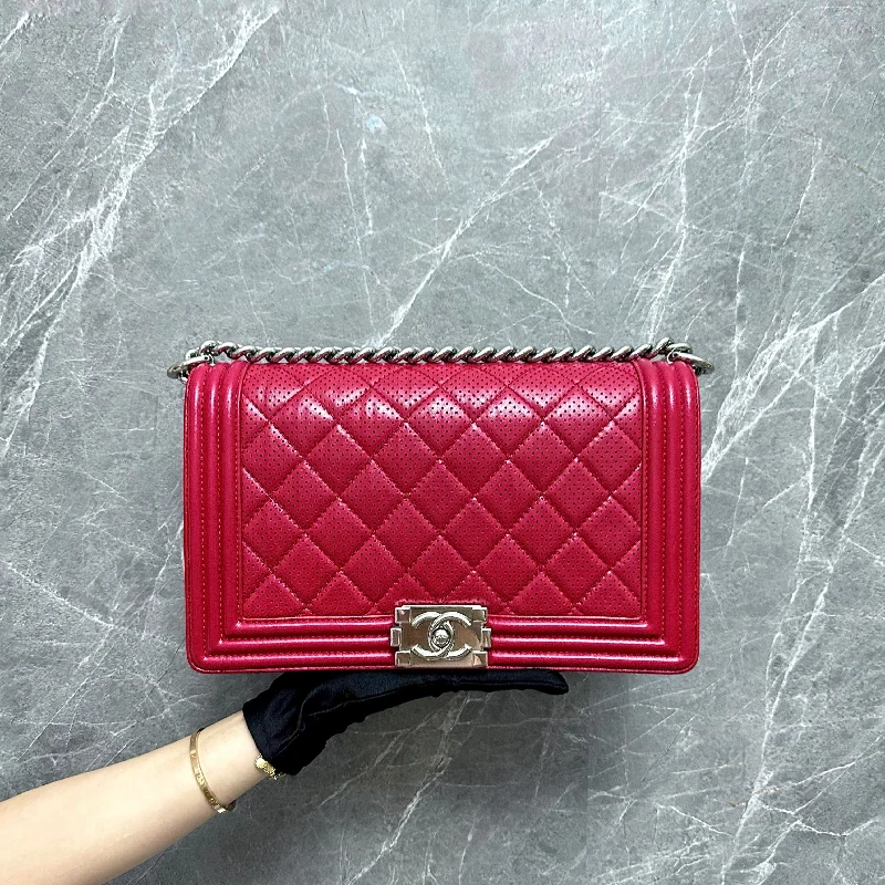 Chanel All - Match Handbag for Versatile StylingBoy New Medium 28cm Lambskin Leboy Red SHW No 19