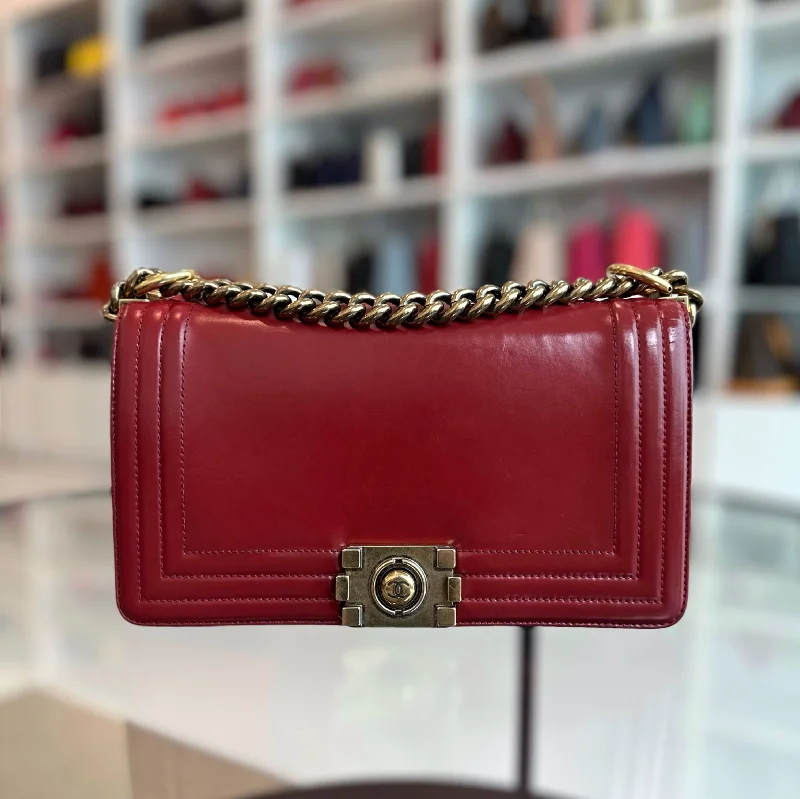 Chanel bags for women who appreciate fine craftsmanshipBoy Old Medium 25CM Lambskin Burgundy Flap No 15