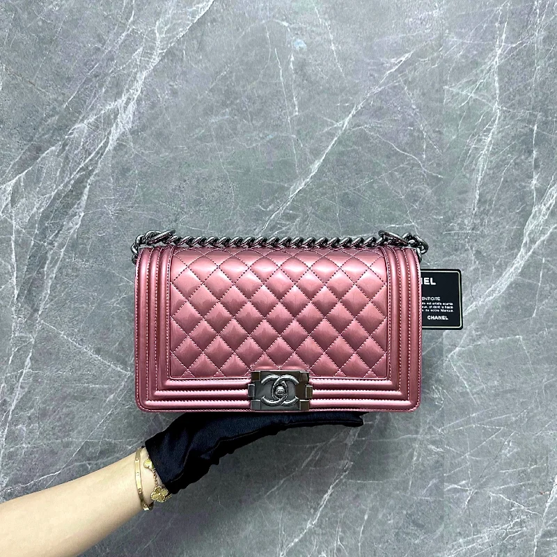 Chanel Vintage Inspired Handbag for Retro LoversBoy Old Medium Calfskin Patent Leather Iridescent Pink Leboy SHW No 19