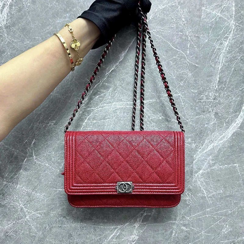 Chanel leather bags for everydCaviar Boy WOC Wallet On Chain Red SHW No 22