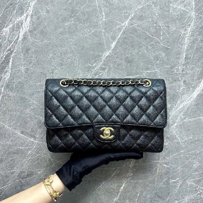 Chanel bags for a polished and professional appearanceCaviar Black GHW No 19