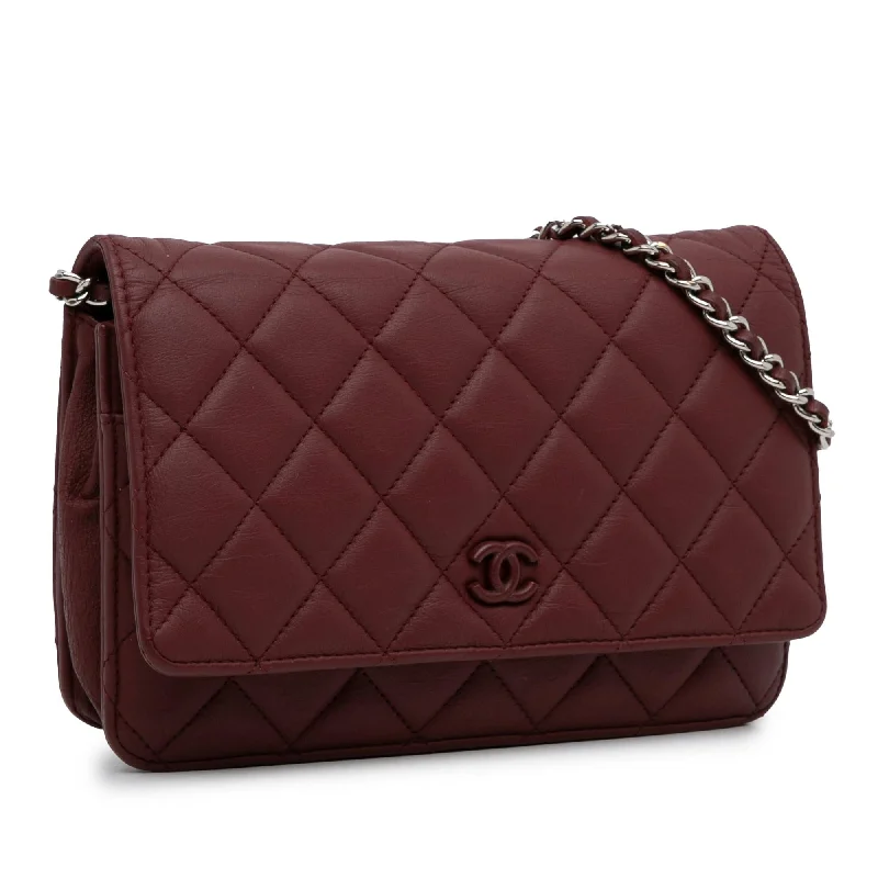 Chanel bags for those who value investment piecesChanel Classic Lambskin Wallet on Chain (otiP9r)