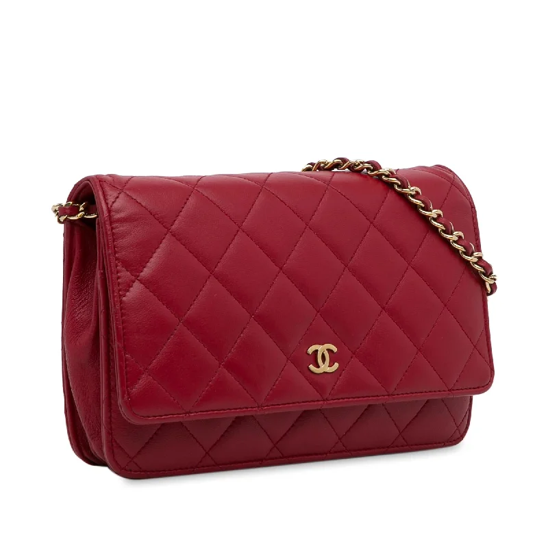 Chanel bags for the minimalist fashionChanel Classic Lambskin Wallet on Chain (WqFH4J)