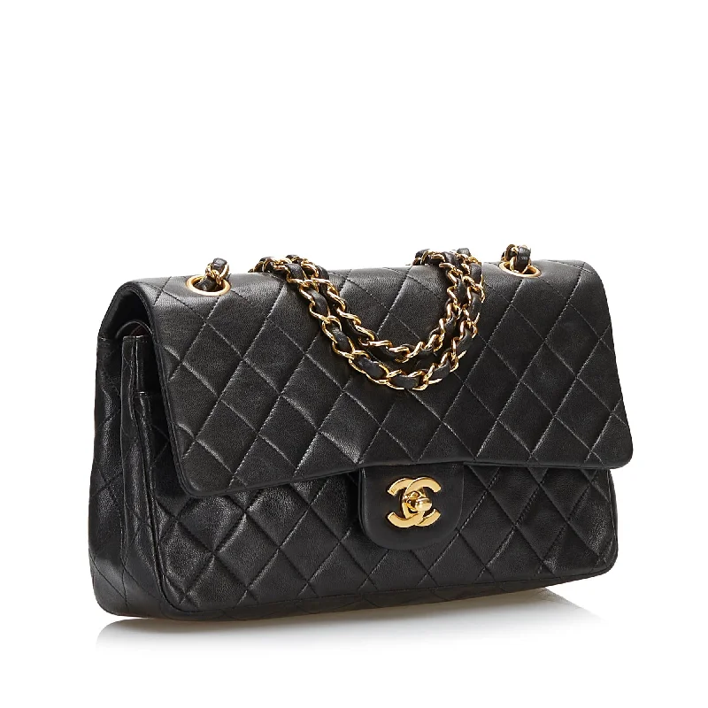 Chanel bags with intricate metal hardwareChanel Classic Medium Lambskin Double Flap Bag (XJGYcz)