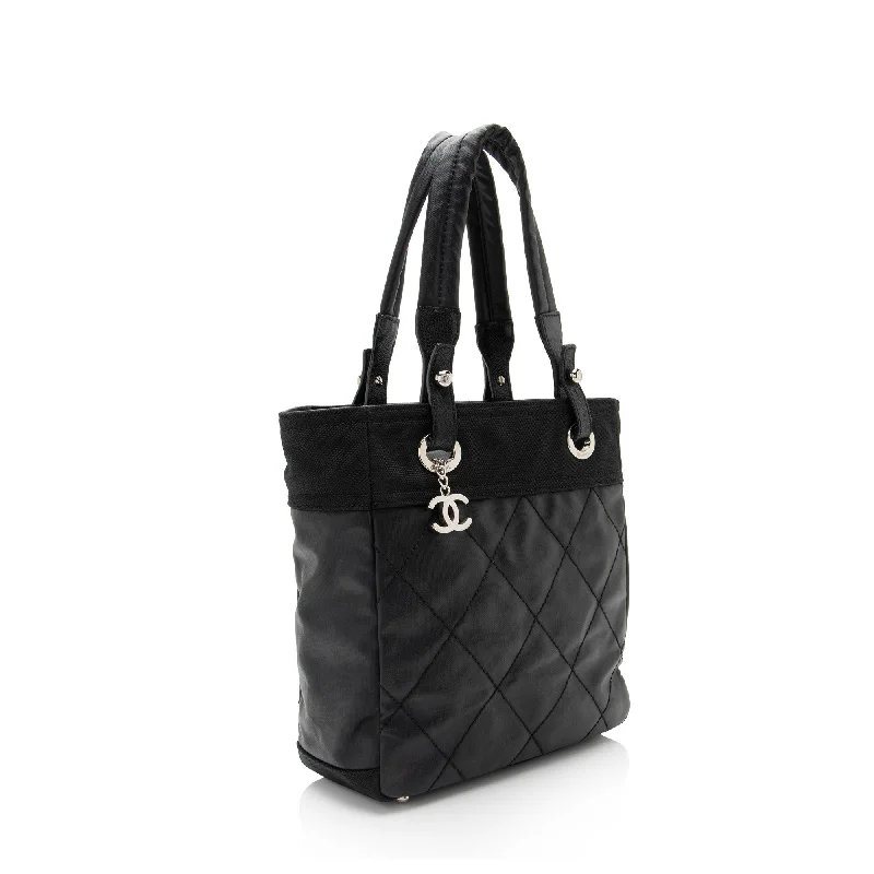 Chanel classicChanel Coated Canvas Paris Biarritz Small Tote (Vx8Wo2)