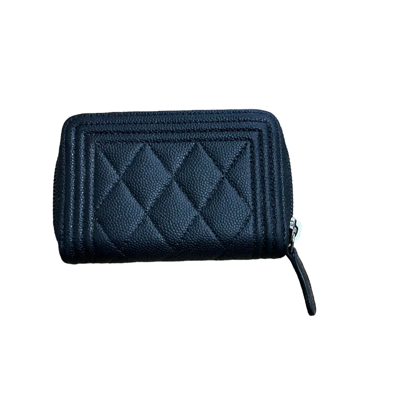 Chanel bags with the perfect balance of luxury and functionalityCoin Purse Luxury Designer By Chanel  Size: Small