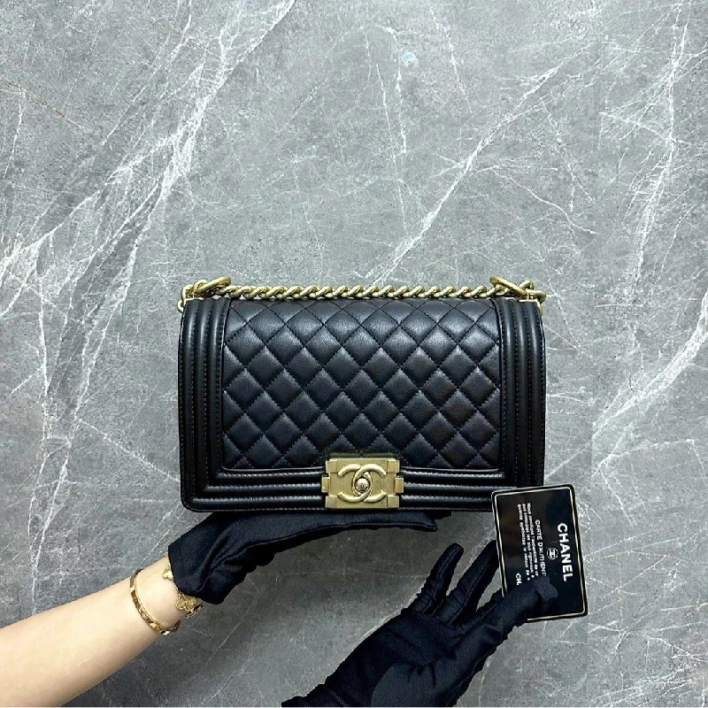 Chanel bags with the perfect balance of luxury and functionality*Like New* Boy Old Medium 25cm Lambskin Black GHW No 23