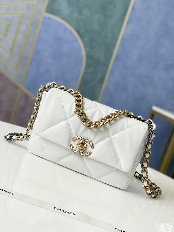 Chanel bags for women who appreciate fine craftsmanshipBC - CHANEL Bags - 1566