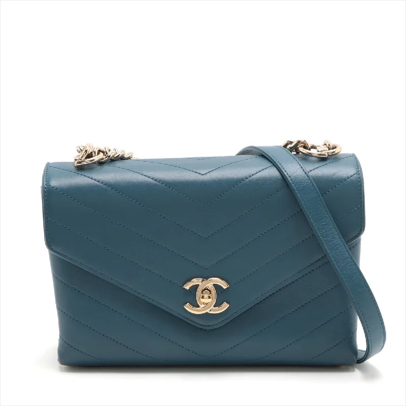 Chanel bags with iconic stitching detailsChanel Chevron in Chain Shoulder Bag Blue G