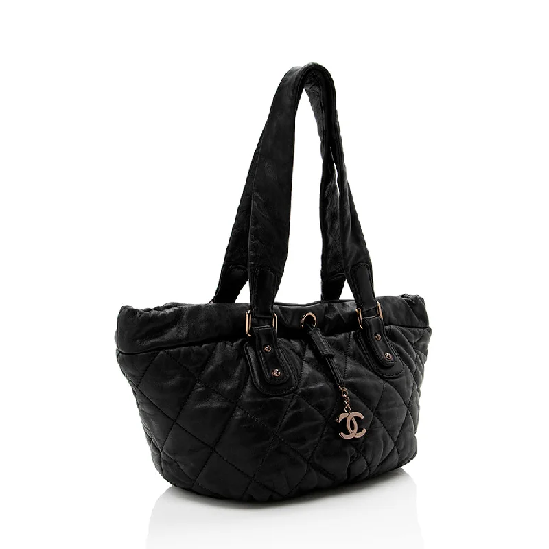 Chanel Quilted Leather Shoulder Bag for FashionistasChanel Lambskin Bubble Quilted Drawstring Shoulder Bag (15889)