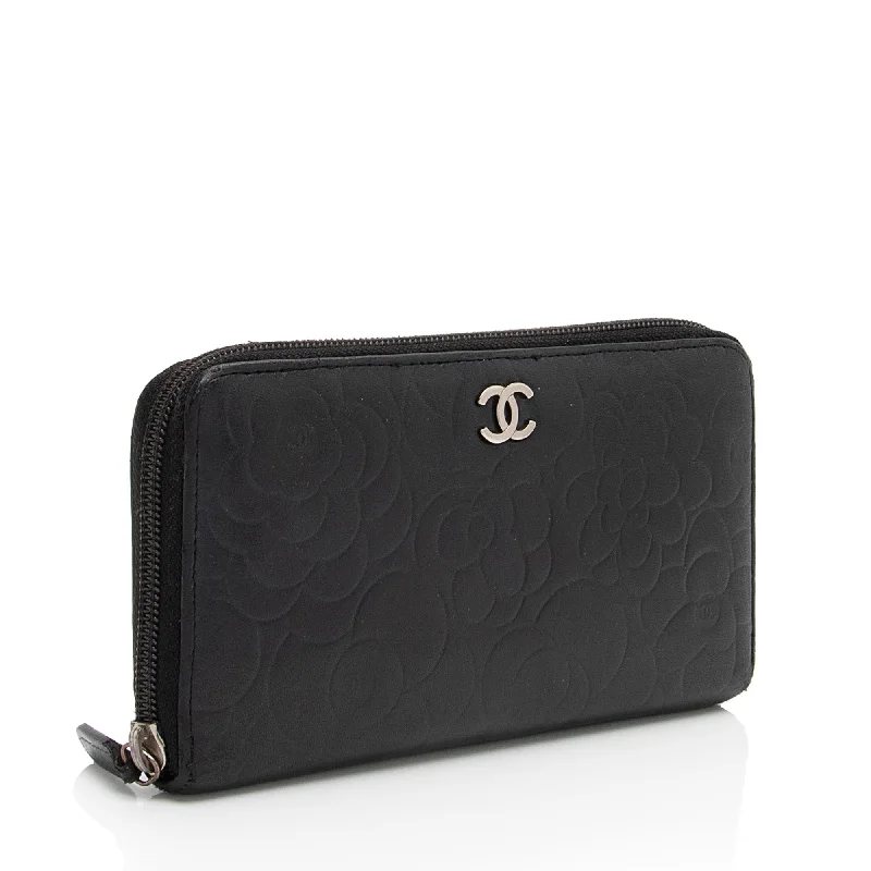 Chanel bags perfect for everyday elegChanel Lambskin Camellia Zip Around Wallet (fpP10f)