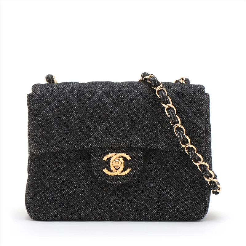 Chanel bags perfect for everyday elegChanel Mini Matrasse 17 Denim Single Flap Single Chain Bag Black G 5th A35200