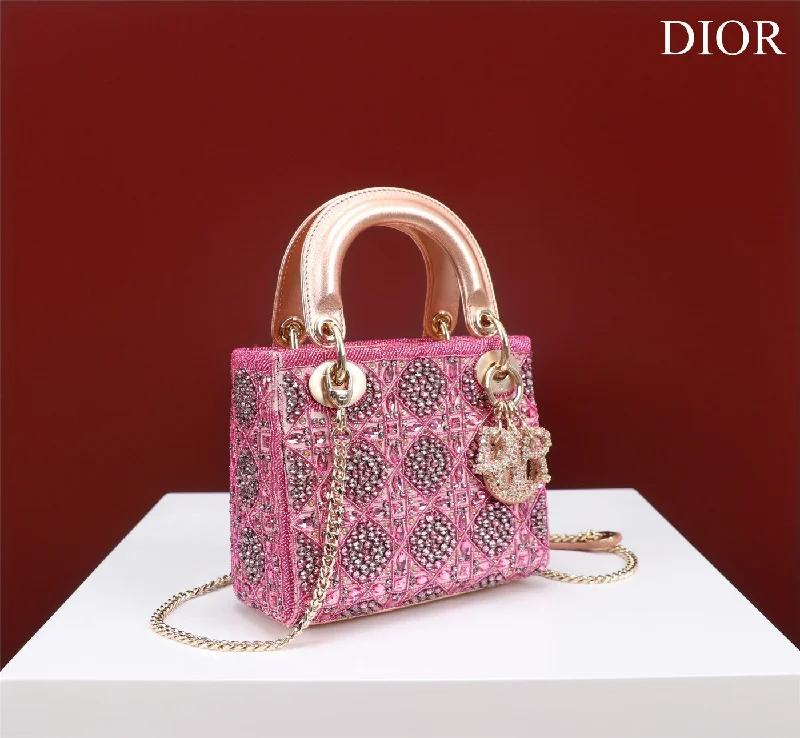 High - fashion Christian Dior bags with a geometric patternChristian Dior - Luxury Bags  114