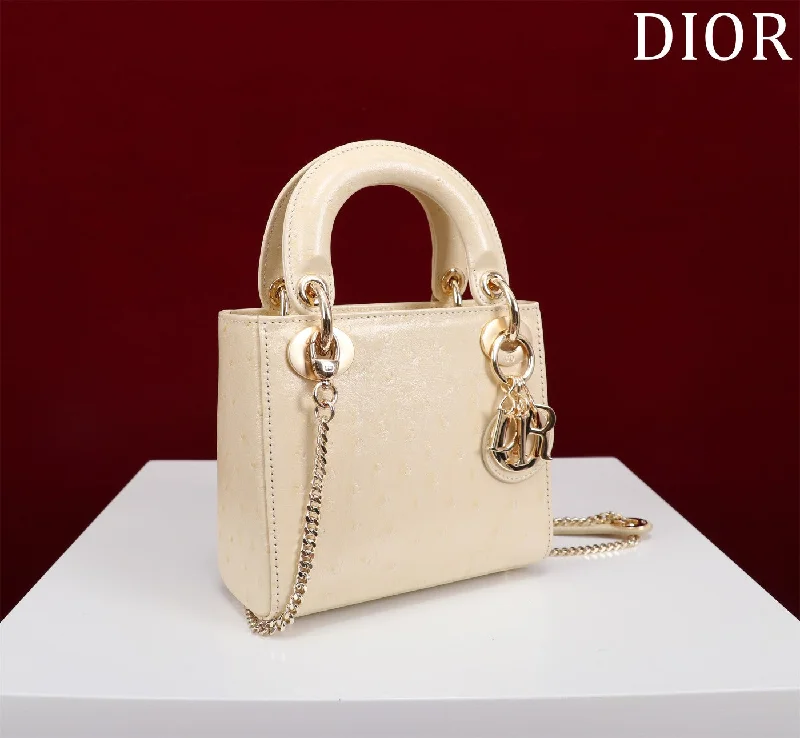 Christian Dior handbags with a removable shoulder strap for versatilityChristian Dior - Luxury Bags  117