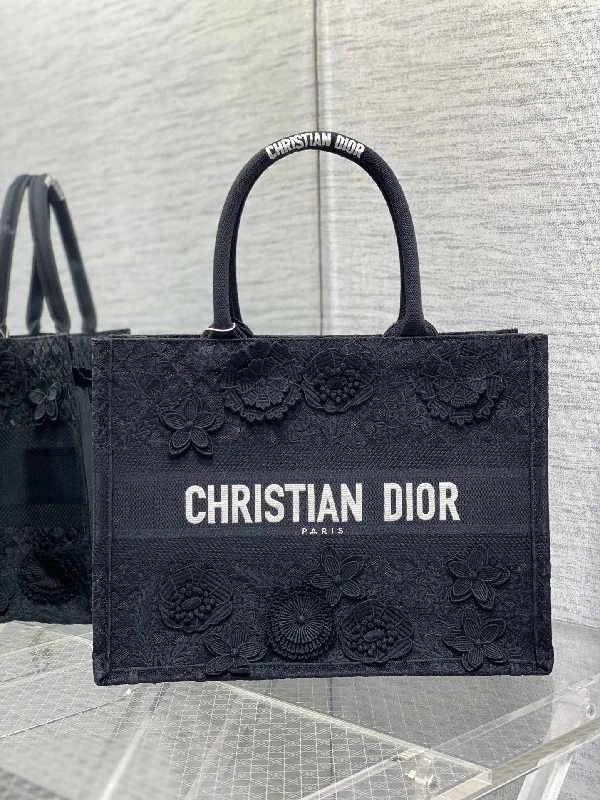 Christian Dior Saddle bags with a distressed leather finishChristian Dior - Luxury Bags  157