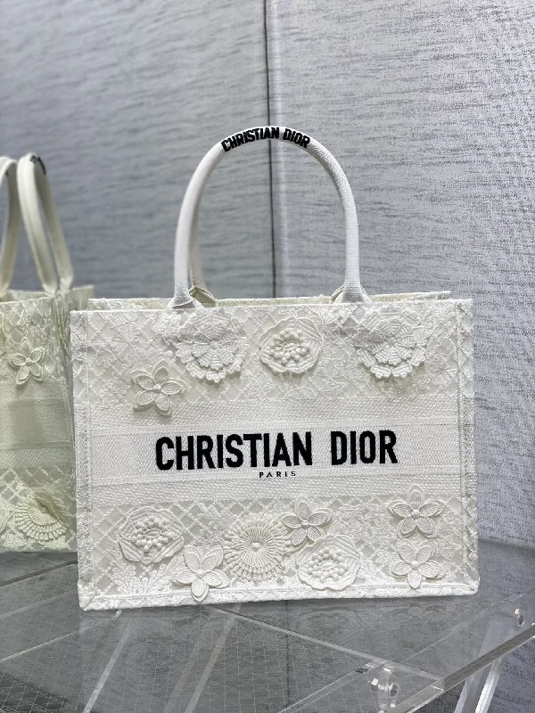 Christian Dior handbags with a removable shoulder strap for versatilityChristian Dior - Luxury Bags  158