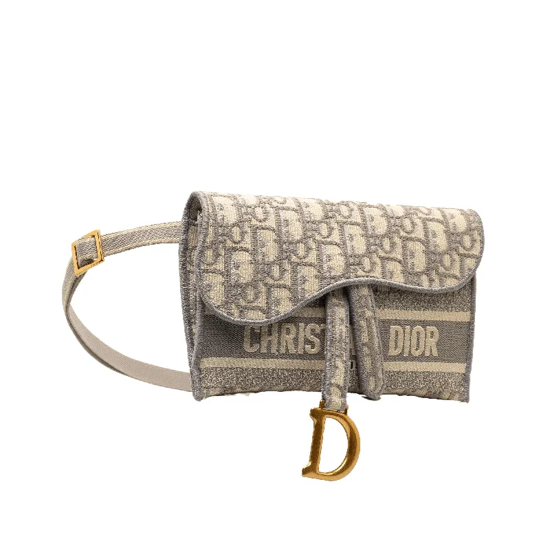 Christian Dior Saddle bags with a studded trim for a bold lookDior Oblique Saddle Slim Belt Pouch (XFaEWA)