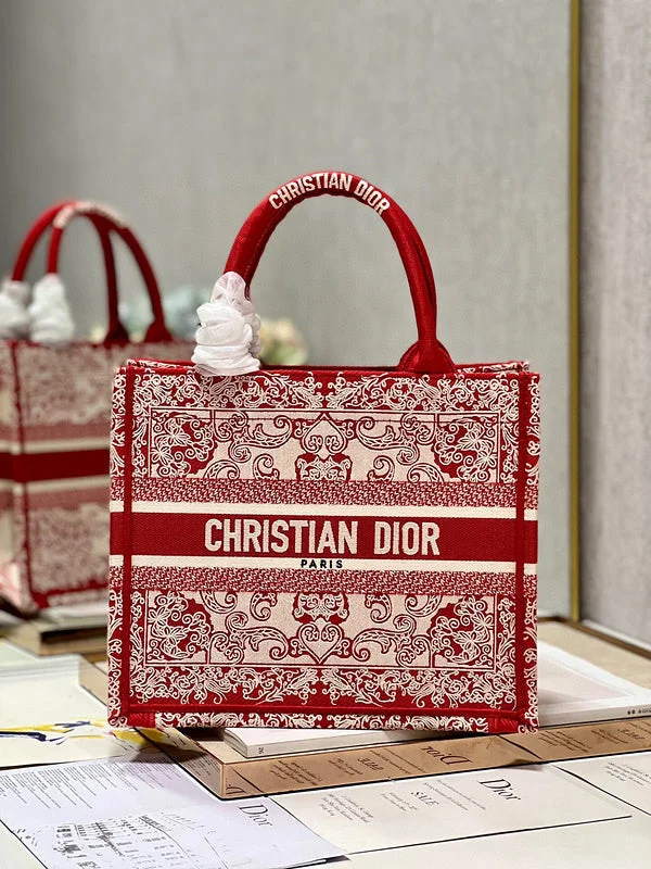 Christian Dior crossbody bags with a front - flap pocket for easy accessDior Bag