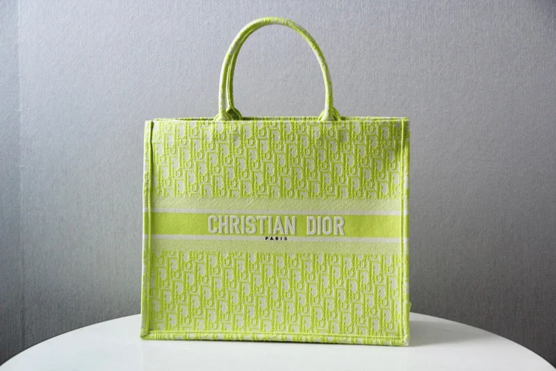 Christian Dior tote bags with a printed Dior logo on the frontmakbags - Dior Bags - 1322